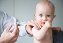 Фото - Ученые нашли пользу от детских прививок при лечении рака