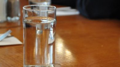Фото - Уролог заявил, что большой объем выпитой воды может вызвать отек мозга
